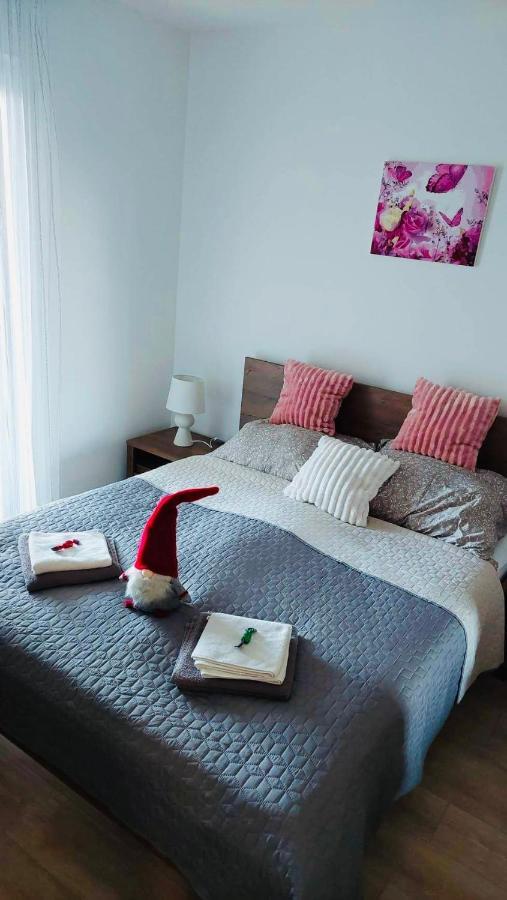 Medences Panoramas Balatom Apartman Siófok Exteriör bild