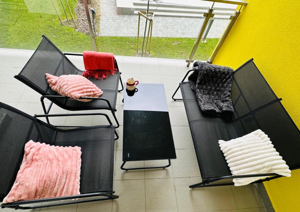 Medences Panoramas Balatom Apartman Siófok Exteriör bild